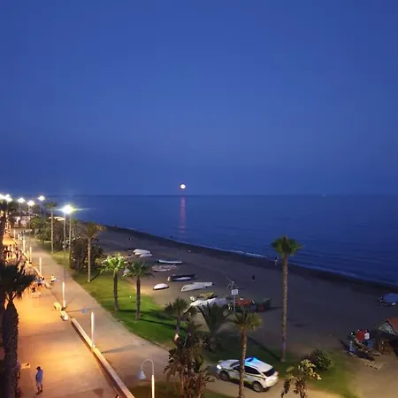 Primera Linea De Playa Con Vistas Al Mar * Rincón de la Victoria